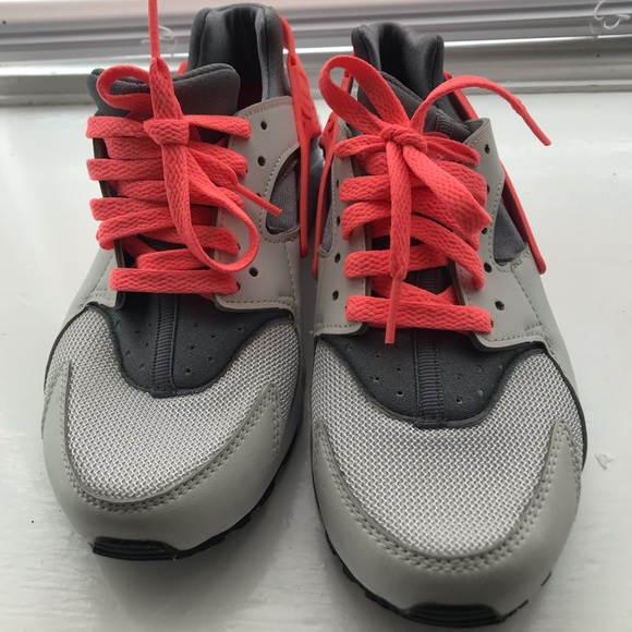 Nike Huarache Run Pure Platinum Lava 5.5Y - Picture 2 of 5